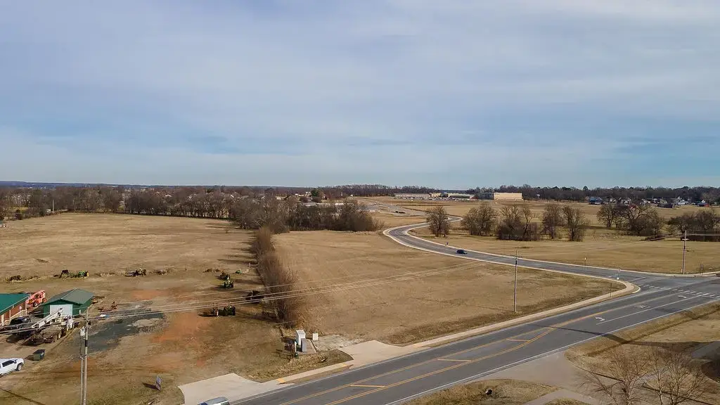 Viney Grove, Prairie Grove