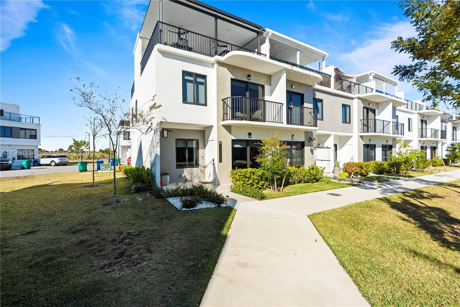 Photo of Listing #A11964334