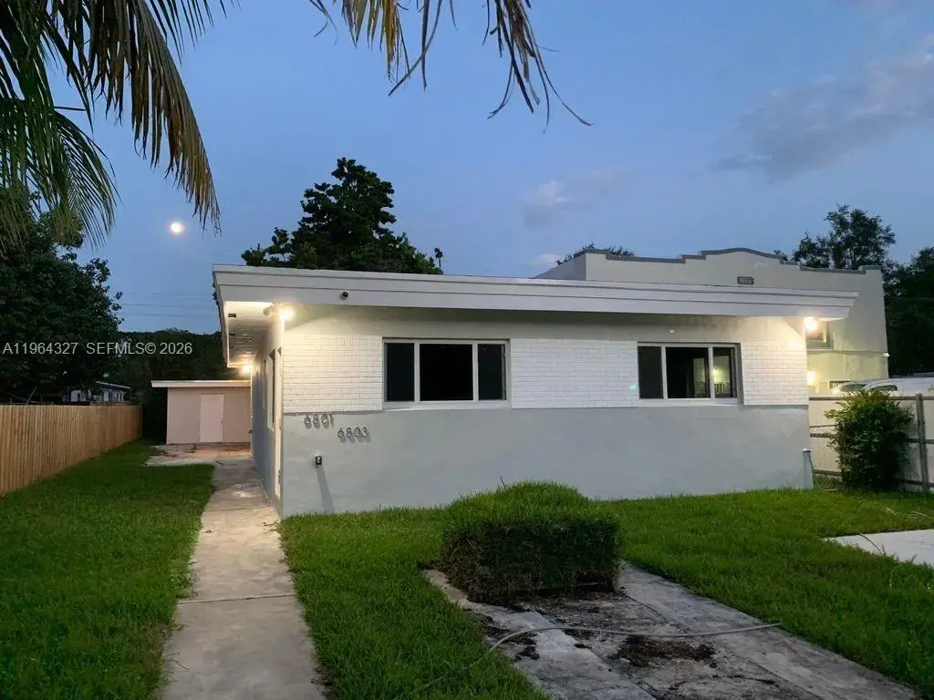 6801 Nw 2nd Ct, Miami