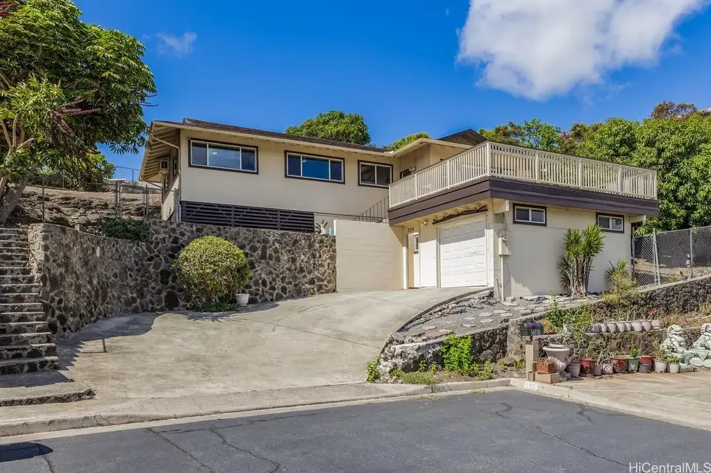 3376 Ala Laulani Street, Honolulu