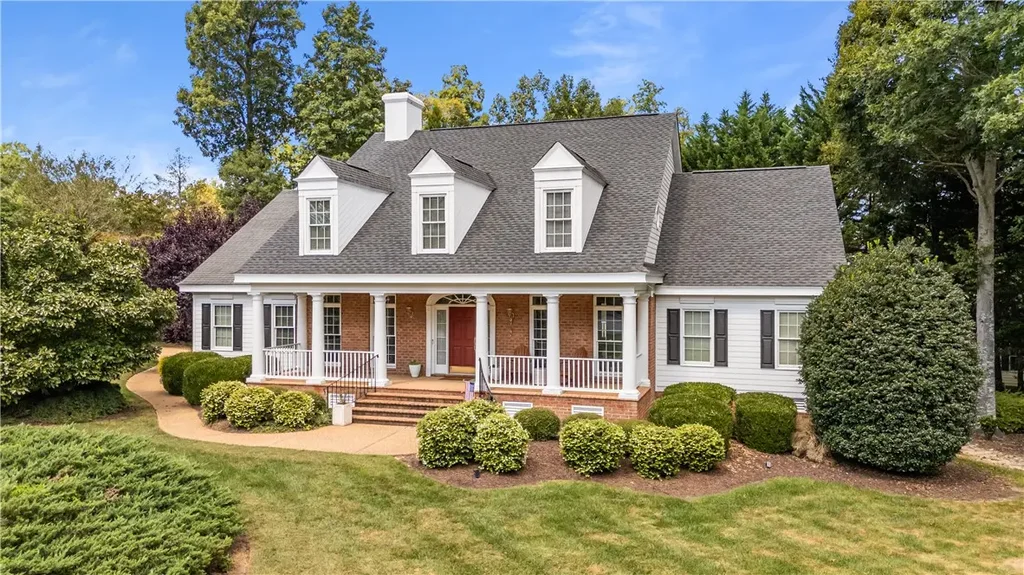 116 Westbury, Williamsburg