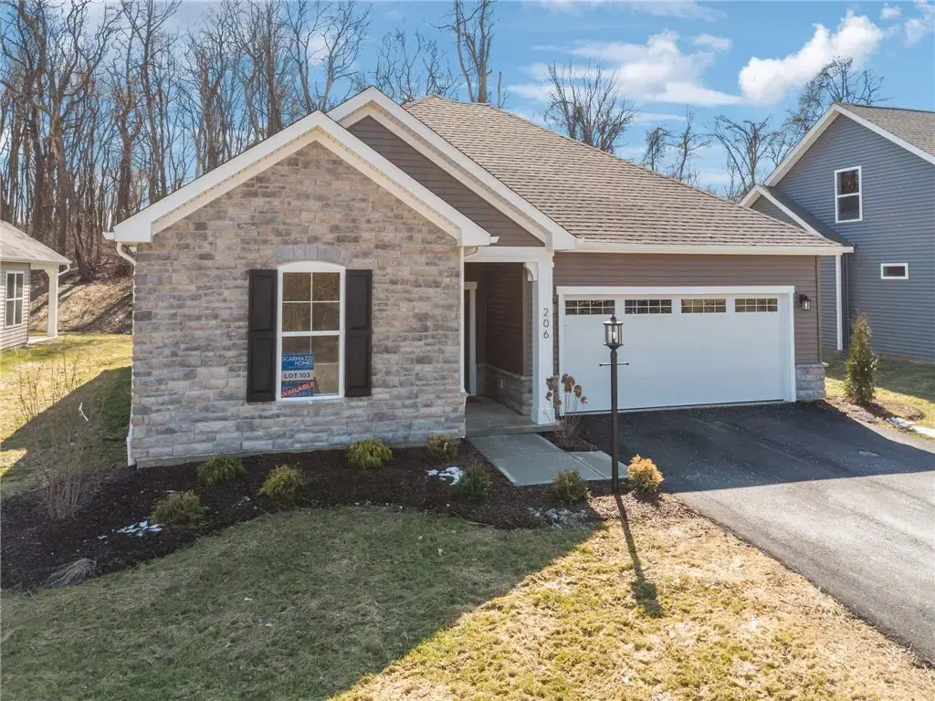 206 Walton Circle, Hopewell