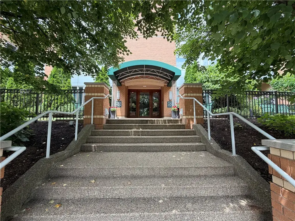 5859 Beacon Street 2003, Squirrel Hill