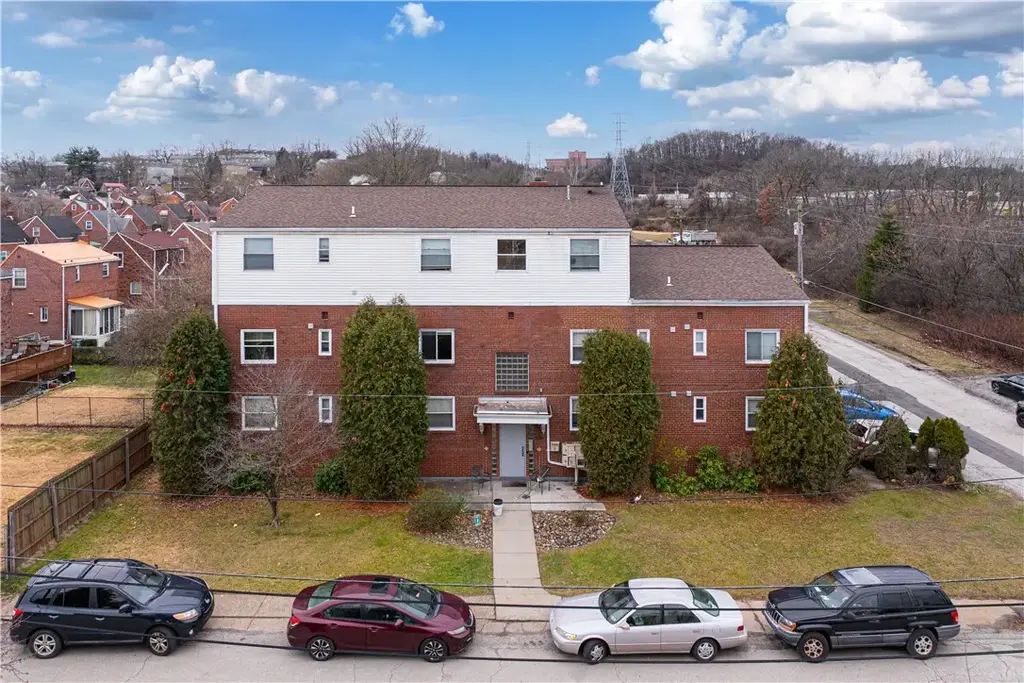 1111 Overland, Duquesne