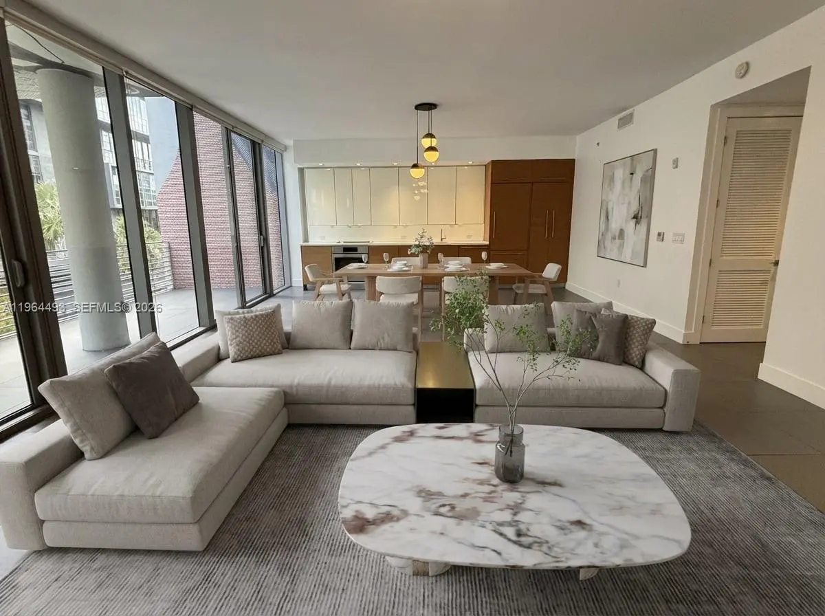 Photo of Listing #A11964493