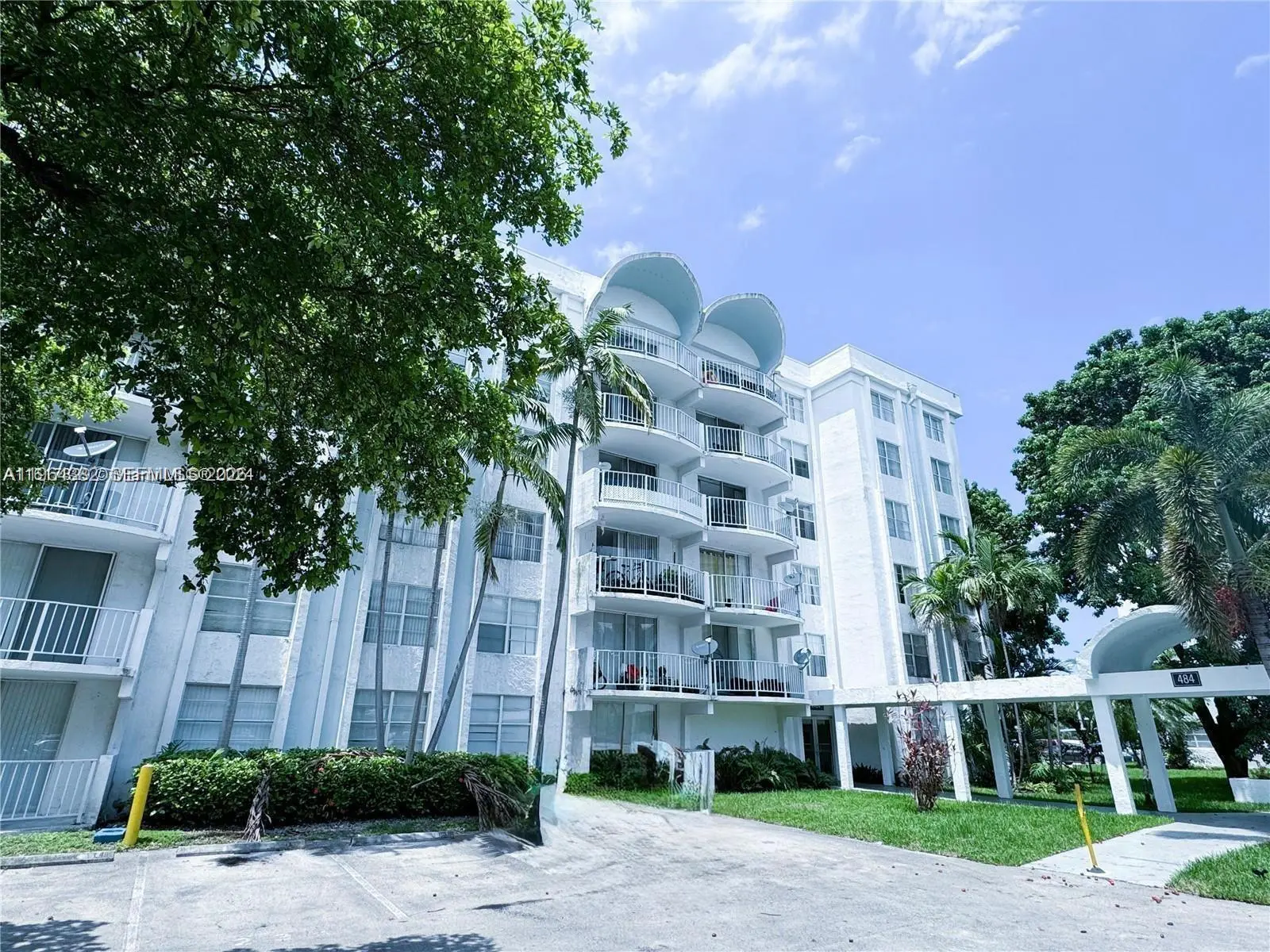 Photo of Listing #A11964382