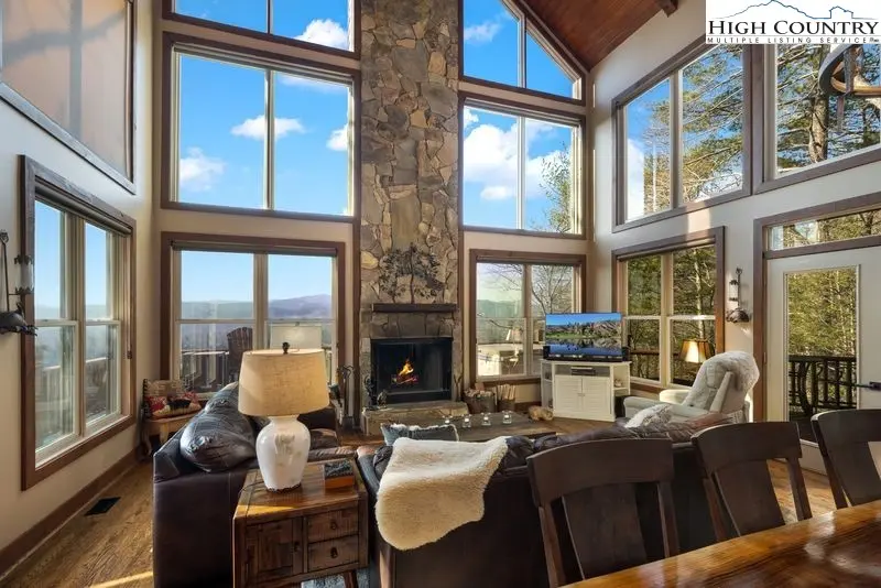 1155 Elk Ridge Road, Ferguson