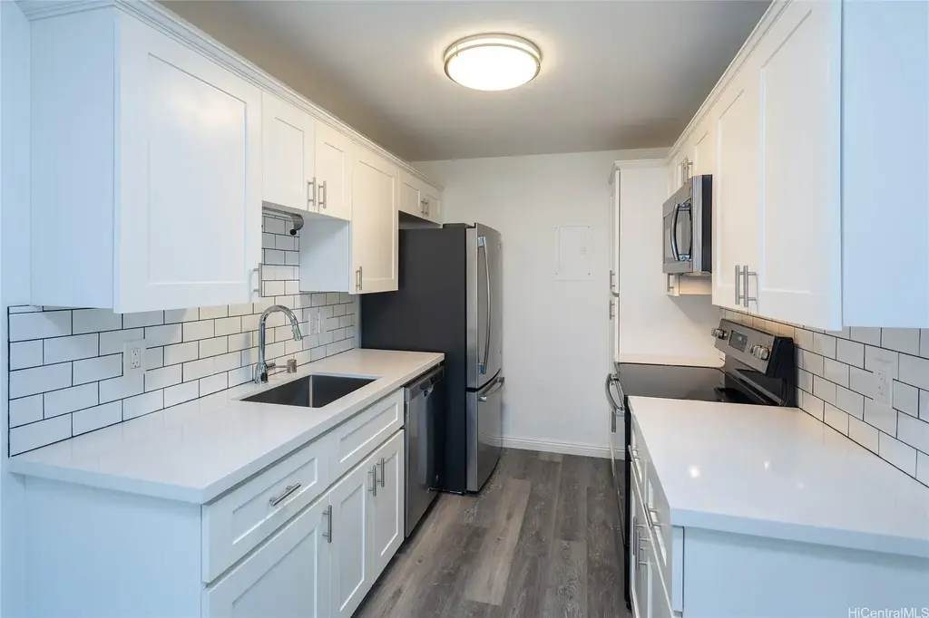 91-1056 Paha Place # M6, Waipahu