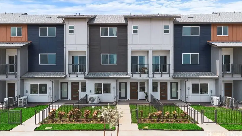 91-1170 Hoonaauao Street # 1203, Kapolei
