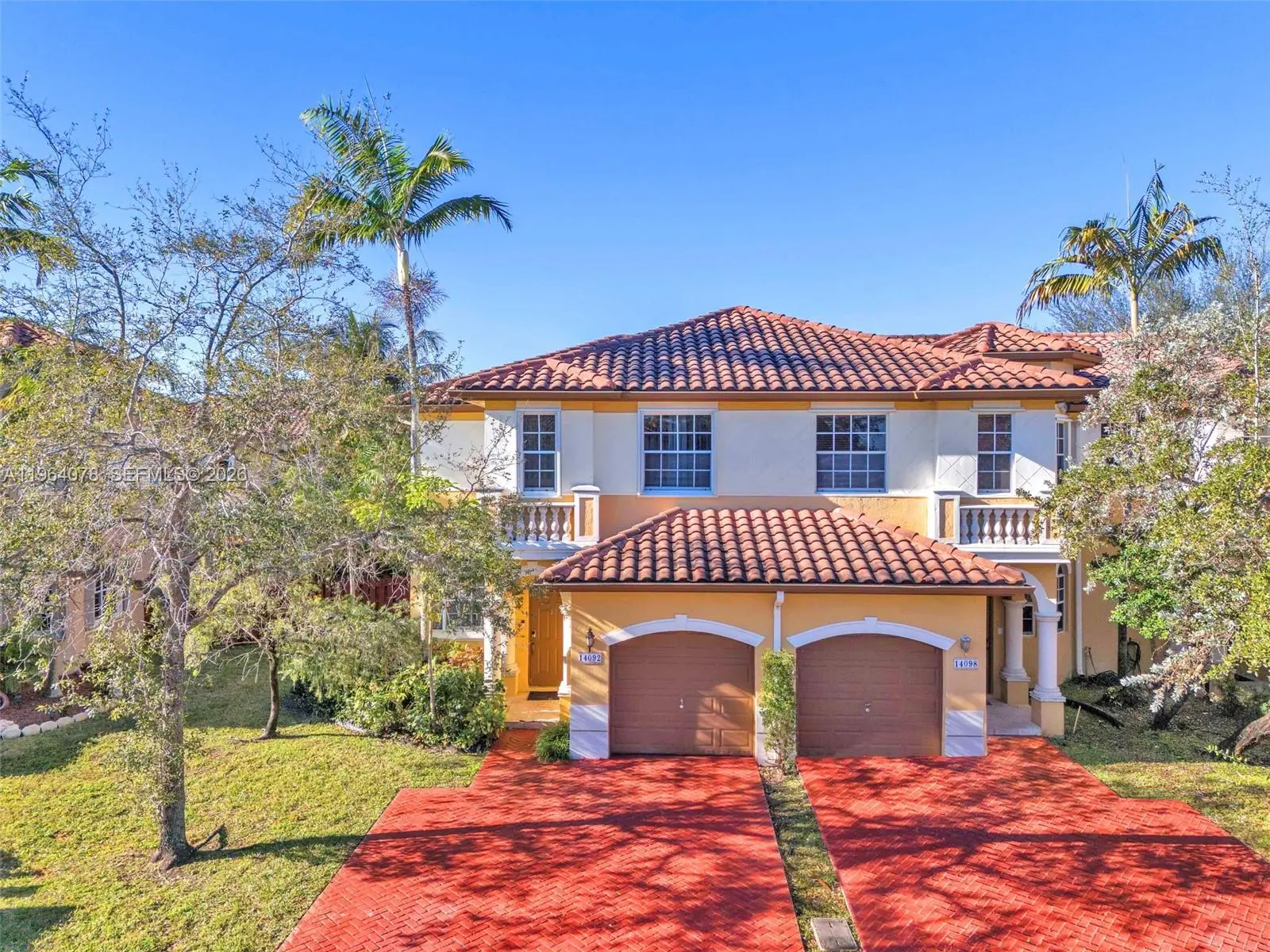 Photo of Listing #A11964078