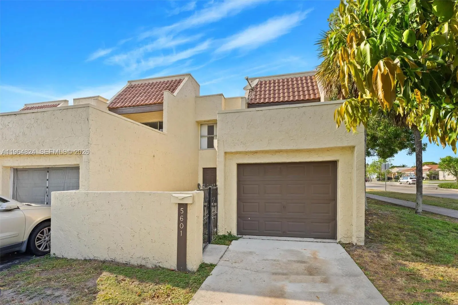 Photo of Listing #A11964824