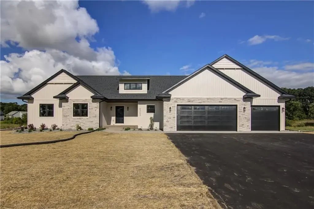 S9024 Chestnut Road, Eau Claire