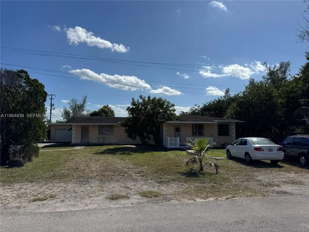 36 Nw 151st St, Miami
