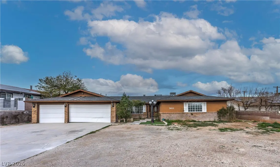 Photo of Listing #2755621