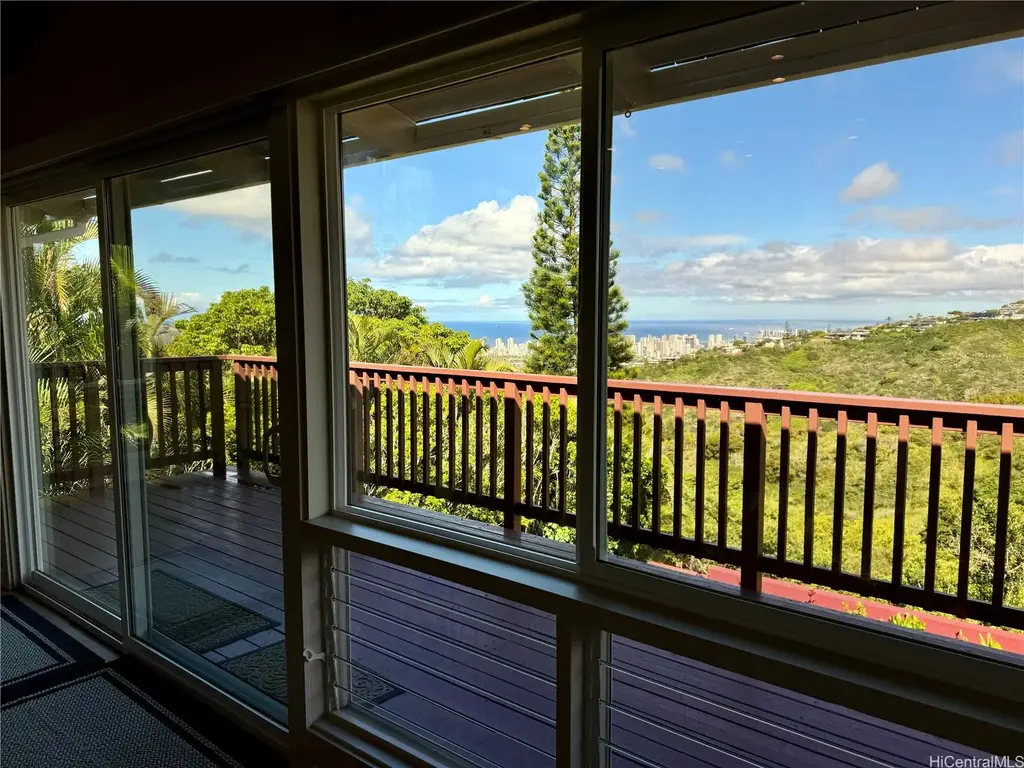 2164 Halekoa Drive, Honolulu
