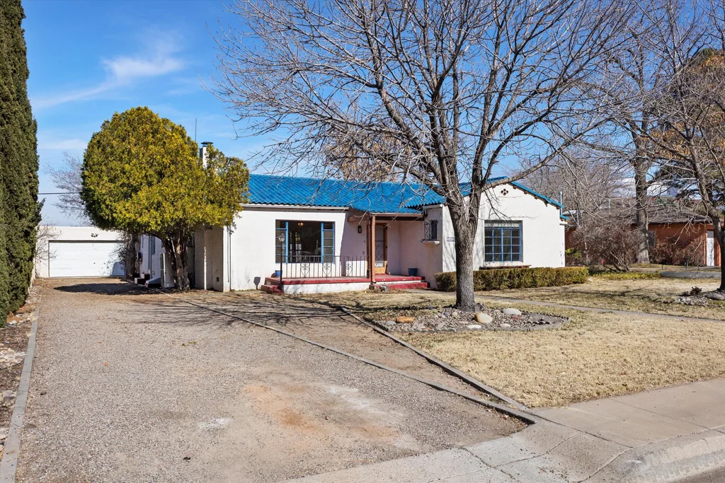 1423 Sigma Chi Road Ne, Albuquerque