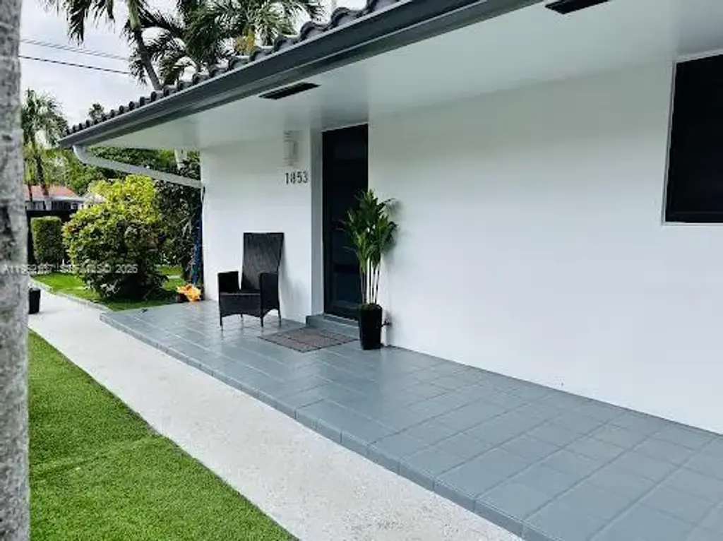 1851-1853 Nw 22nd Pl, Miami