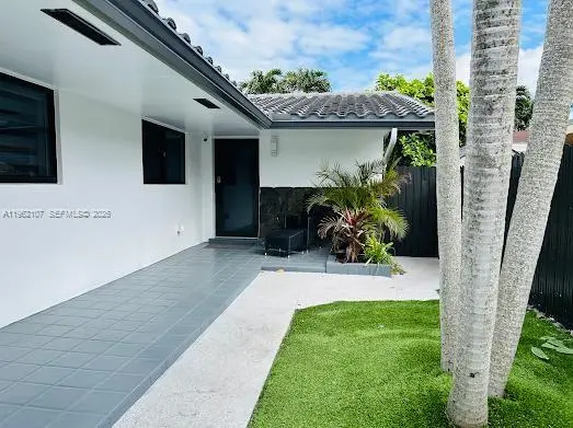 3 of 40 - 1851-1853 Nw 22nd Place, Miami, FL