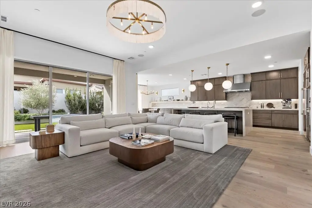 Photo of Listing #2753960