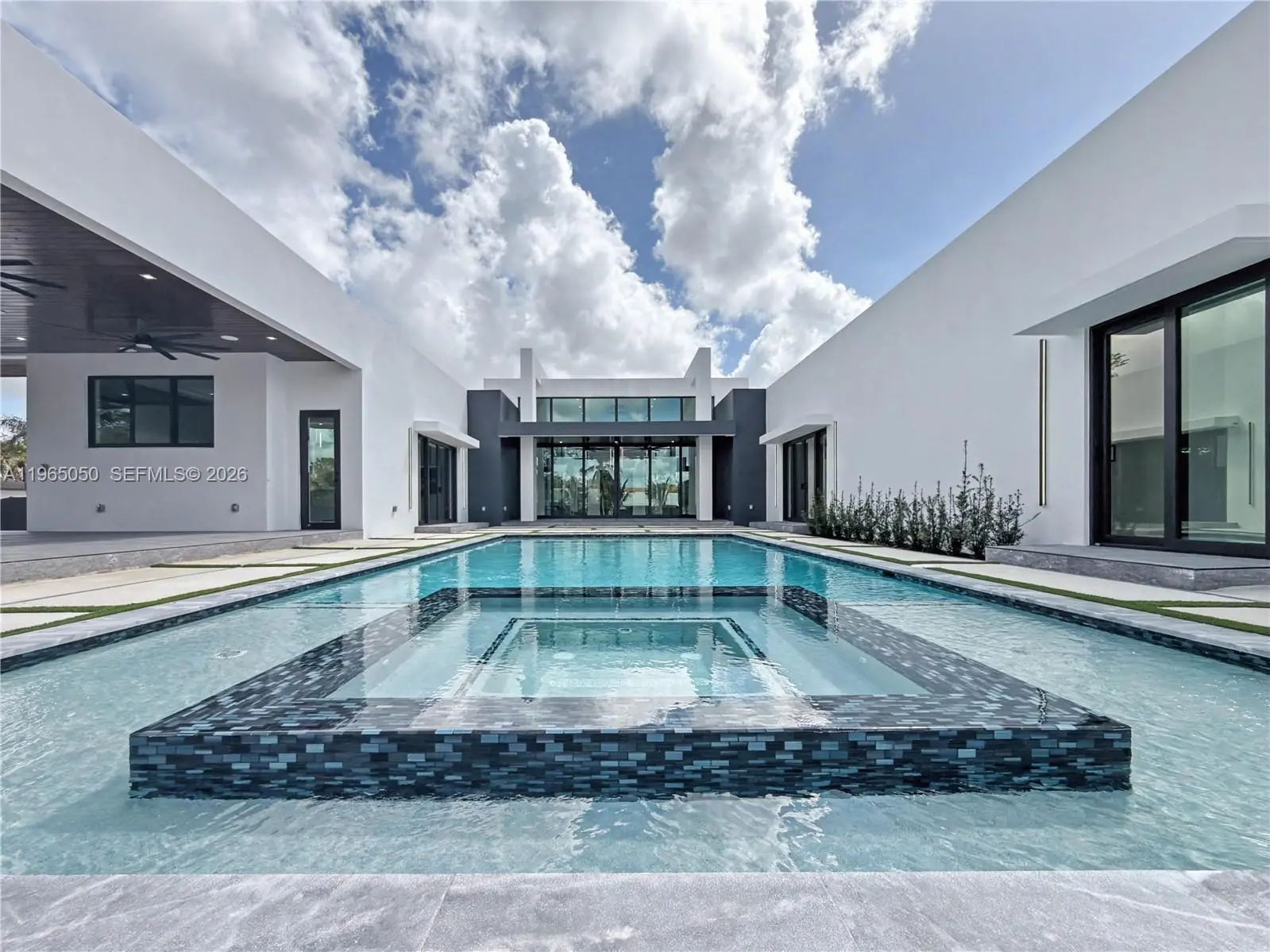 Photo of Listing #A11965050