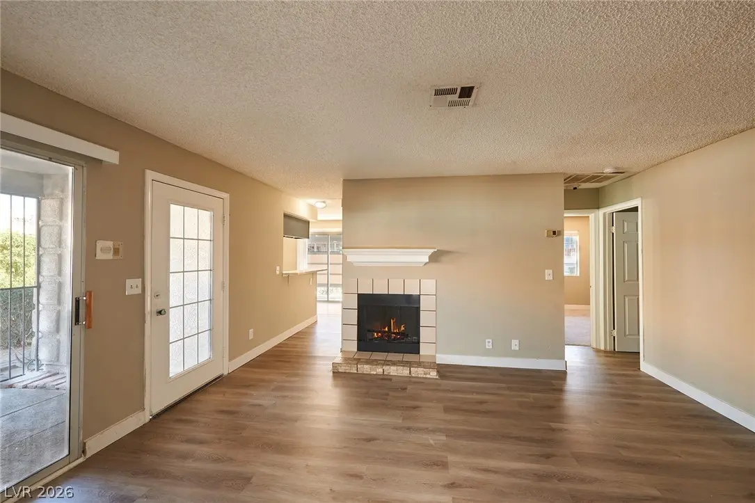 Photo of Listing #2756522