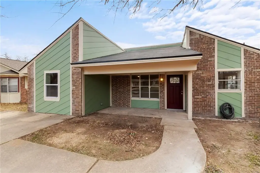 2411 Hardwood Drive, Bryan