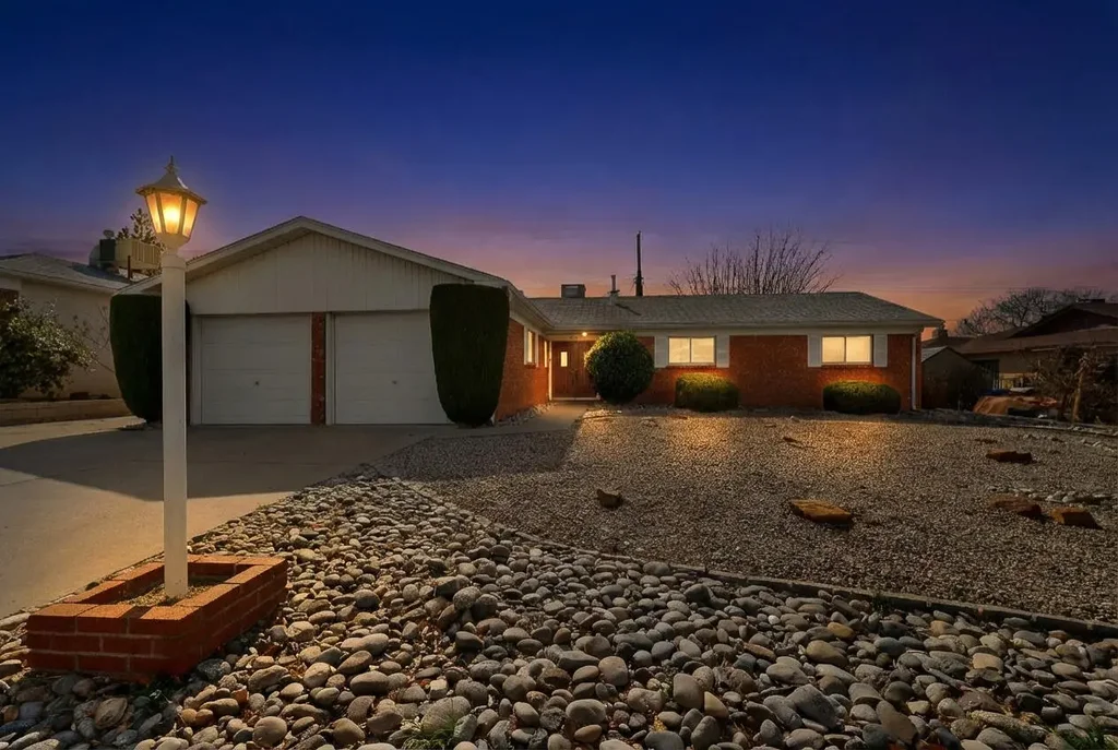 9500 Dona Marguerita Avenue Ne, Albuquerque