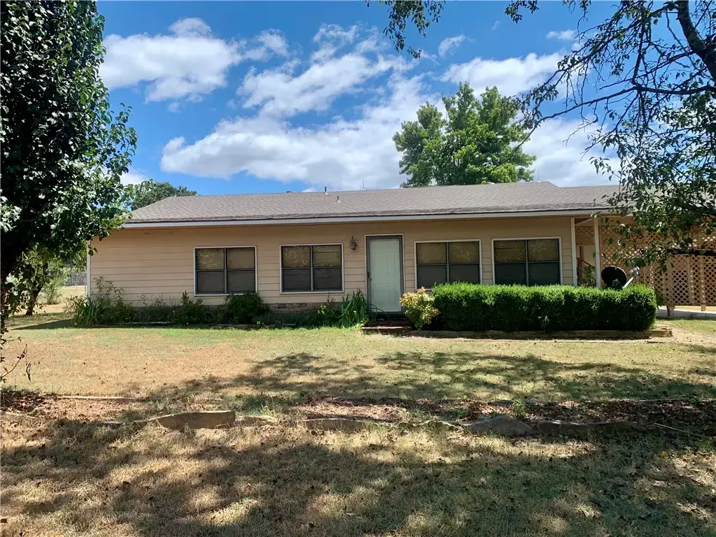 106 Lakeside Drive, New Blaine