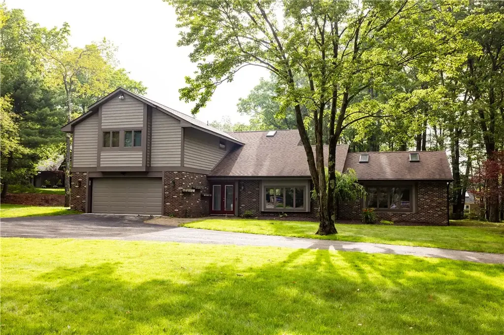 1738 Snowfield Drive, Hidden Valley