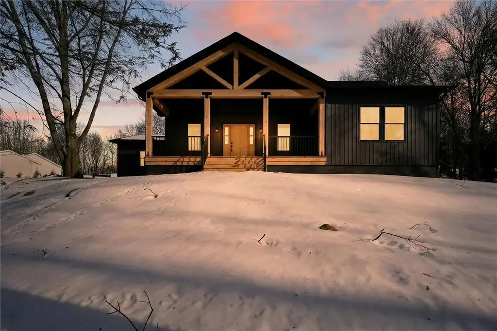 392 Stuber Road , New Brighton