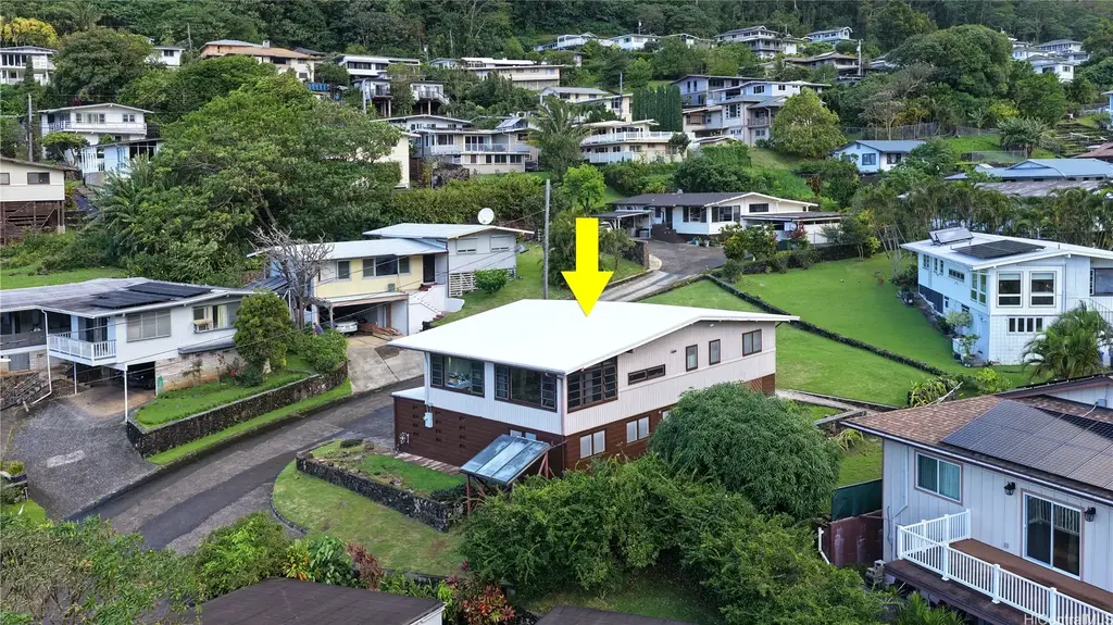 3537 Kumuwai Place, Honolulu