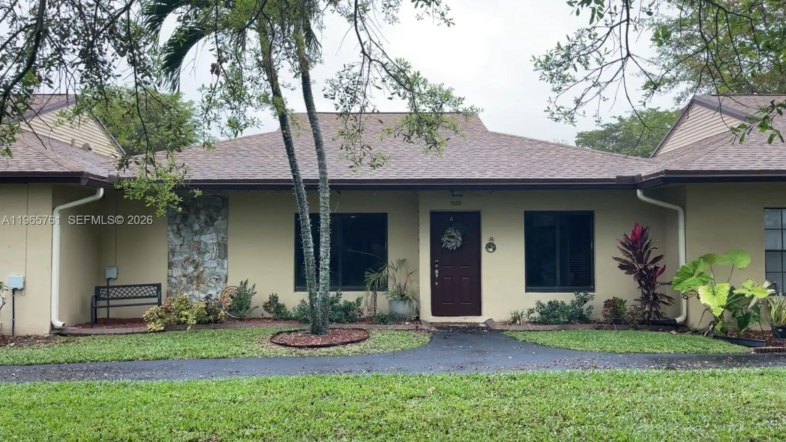 Photo of Listing #A11965761