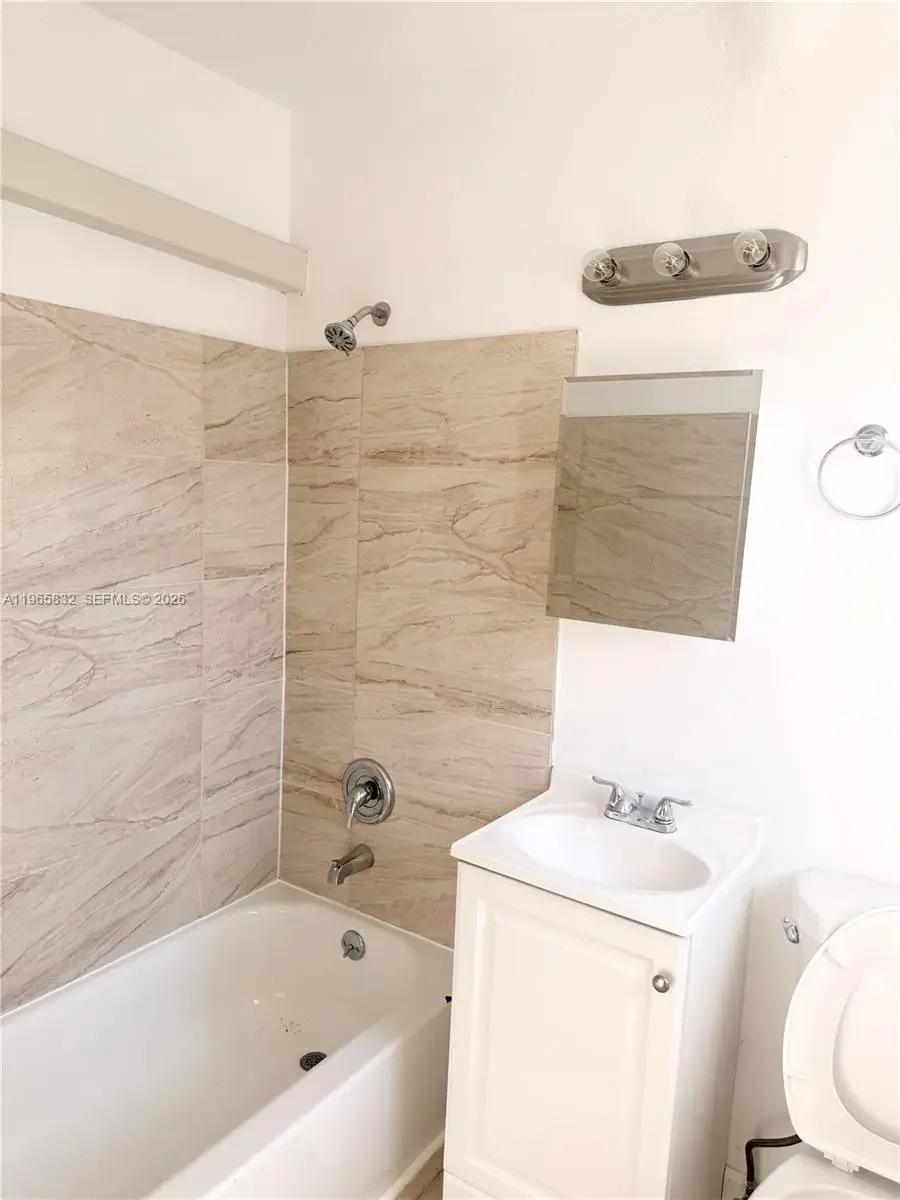 Photo of Listing #A11965832