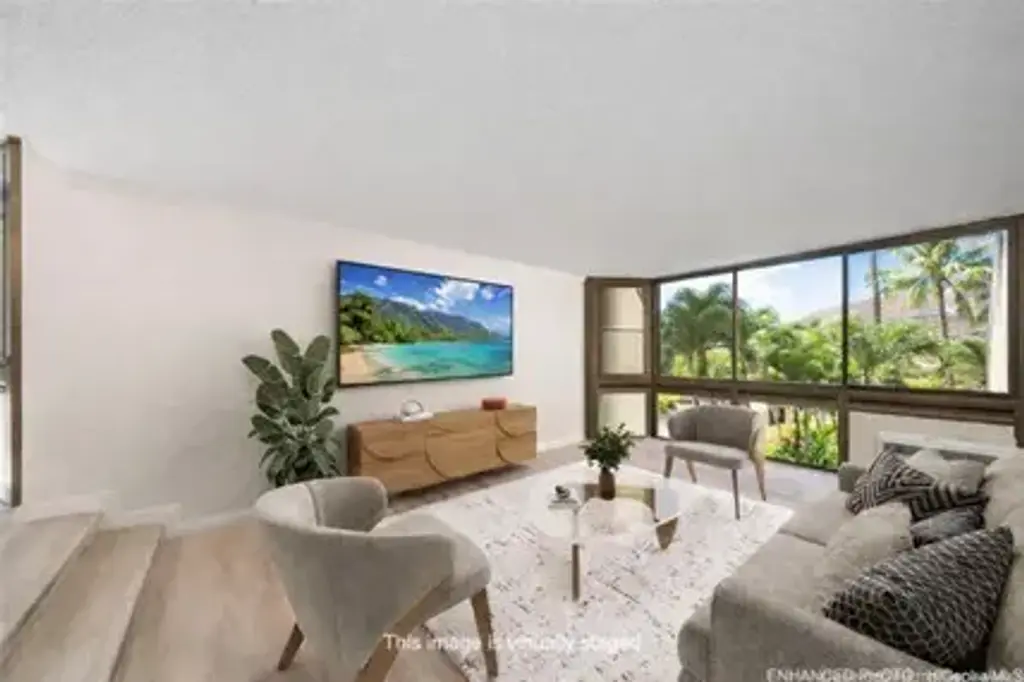 521 Hahaione Street # 2/2l, Honolulu