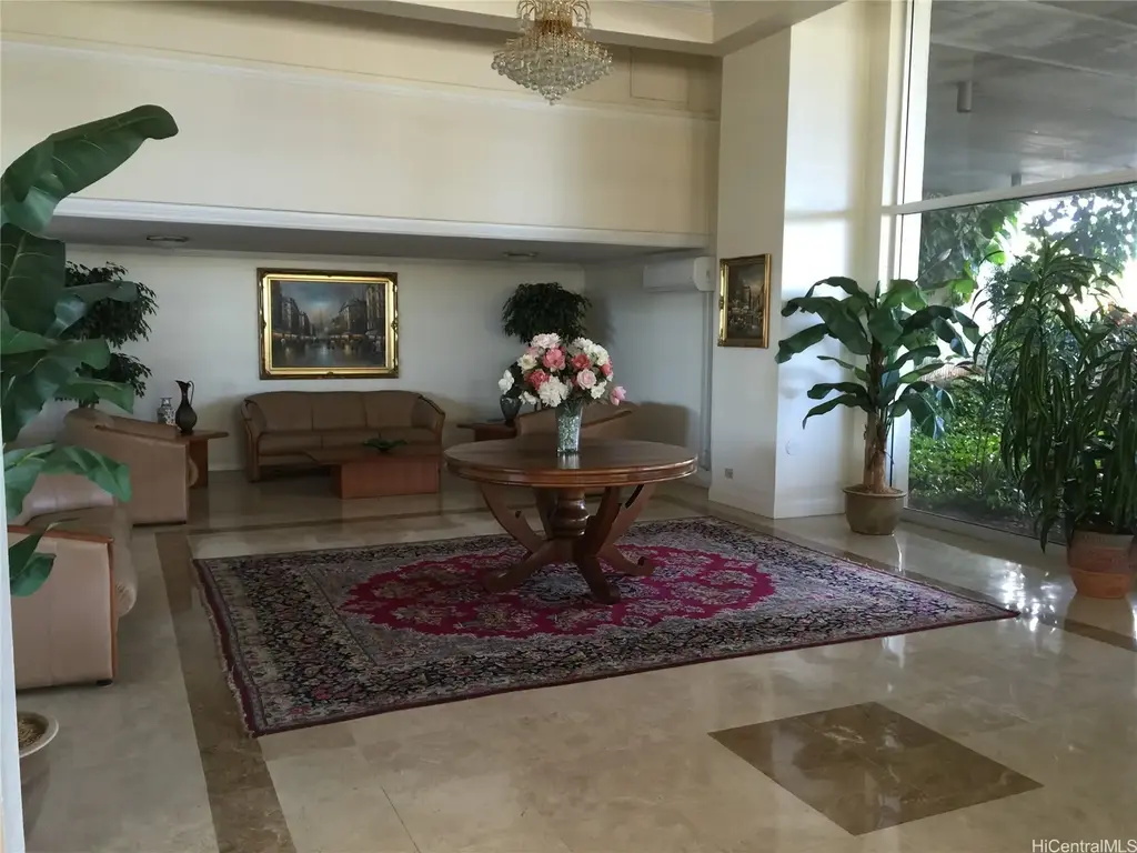 98-288 Kaonohi Street # 1703, Aiea