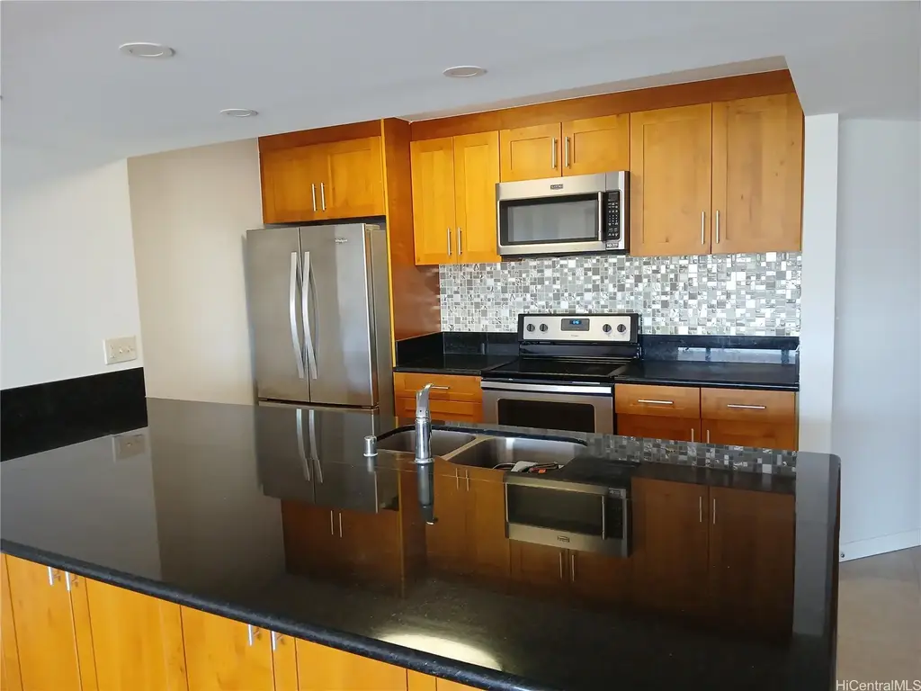 581 Kamoku Street # 706, Honolulu