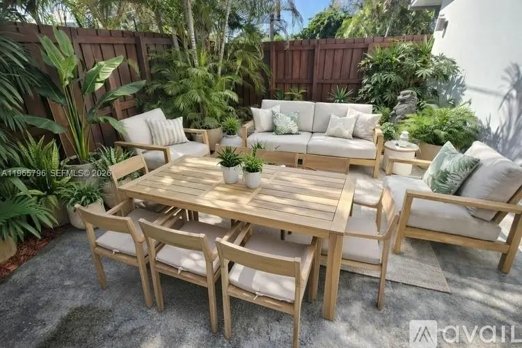 Photo of Listing #A11965796