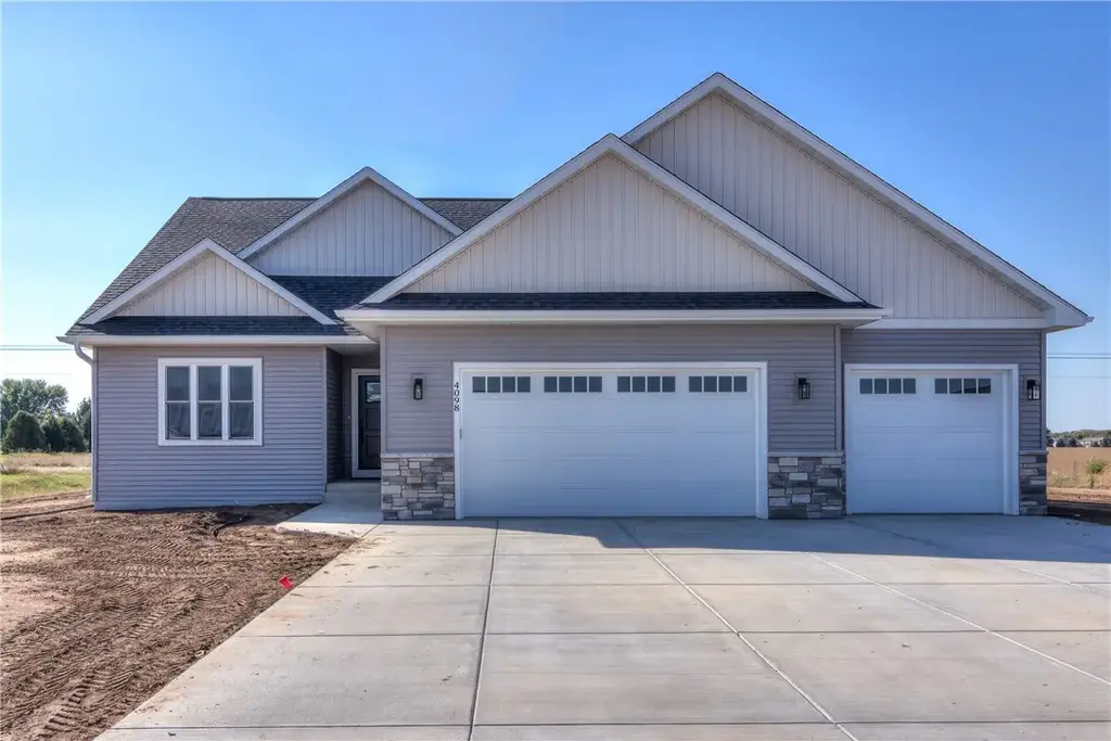 6006 Fuji Lane, Eau Claire