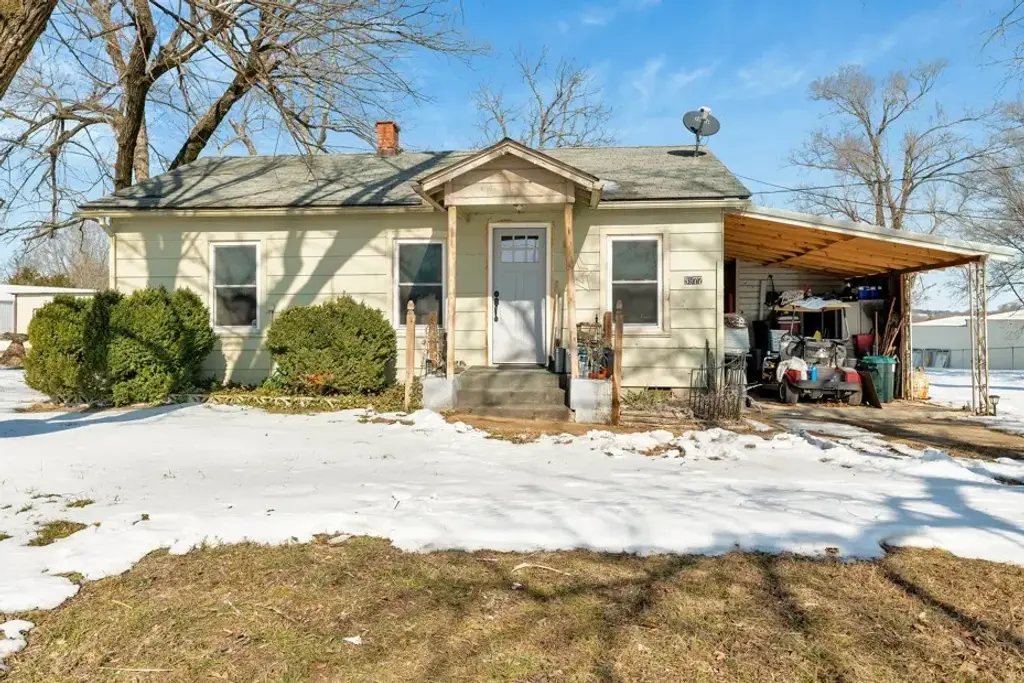 5977 Highway 62, Gassville