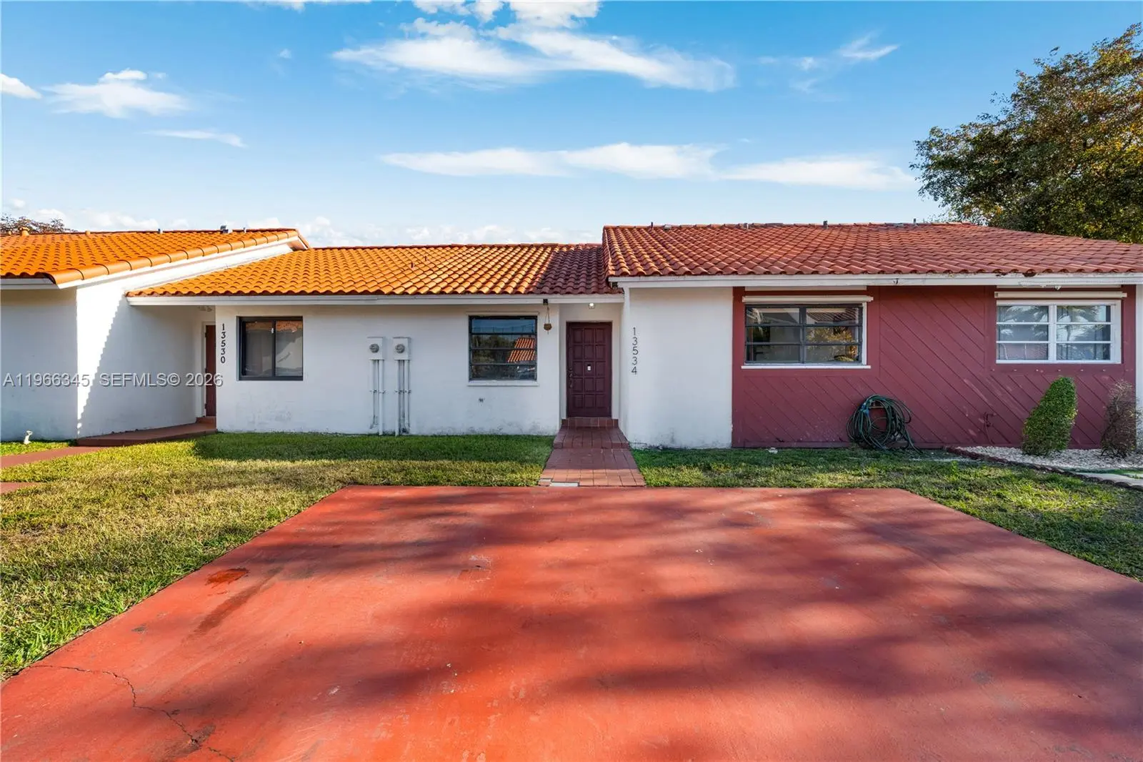 Photo of Listing #A11966345