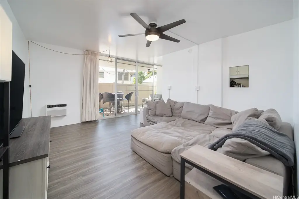 1400 Pensacola Street # 102, Honolulu