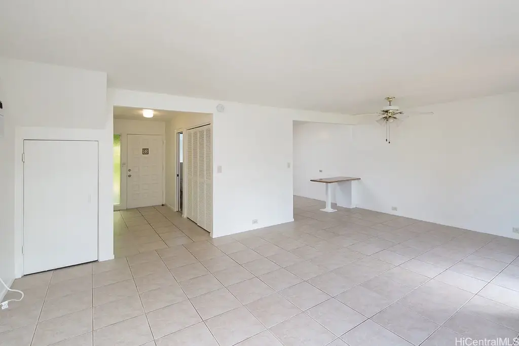 99-036 Upapalu Drive # B, Aiea
