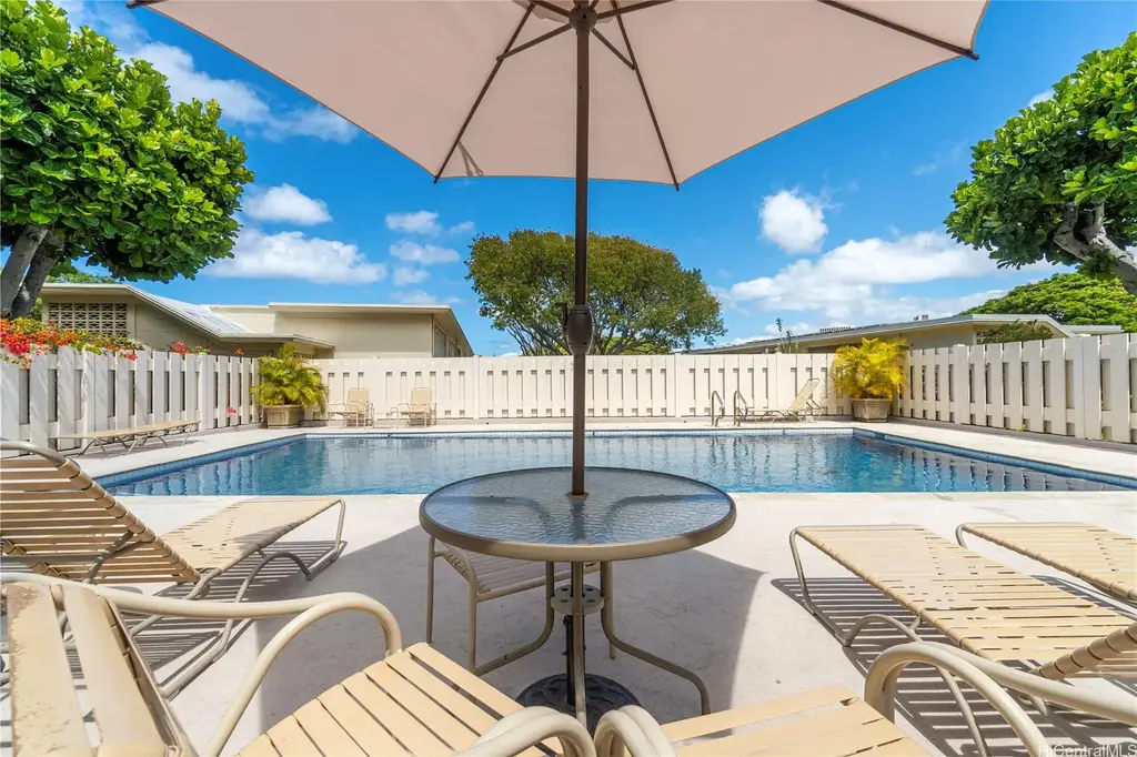3721 Kanaina Avenue # 205, Honolulu
