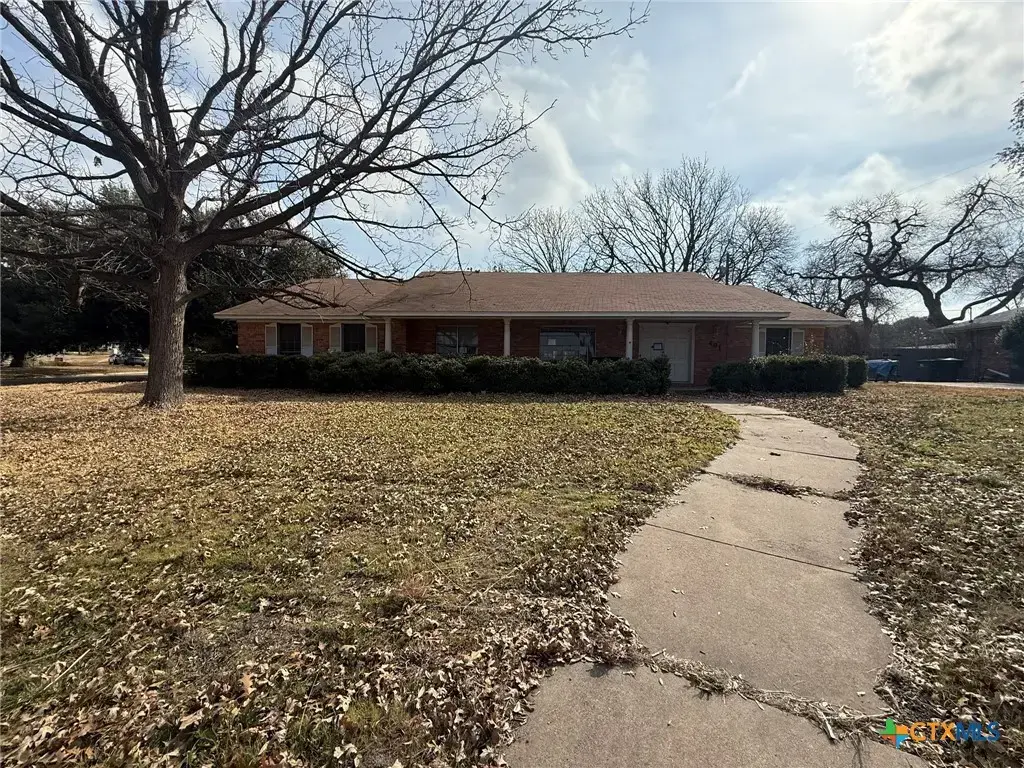 401 Dakota Drive, Temple