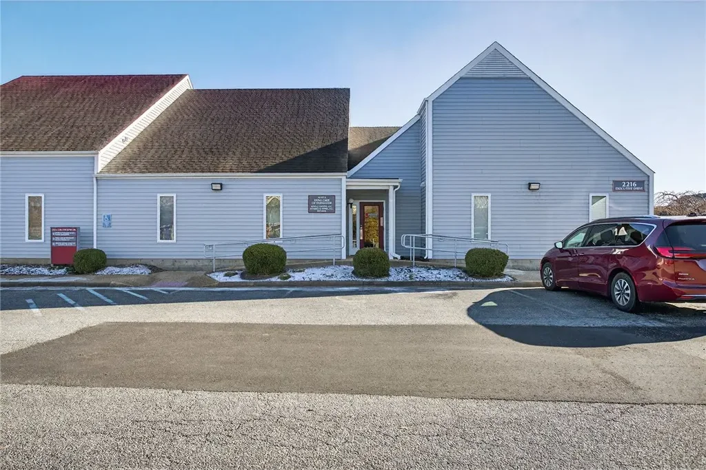 2216 Executive Drive, Hampton