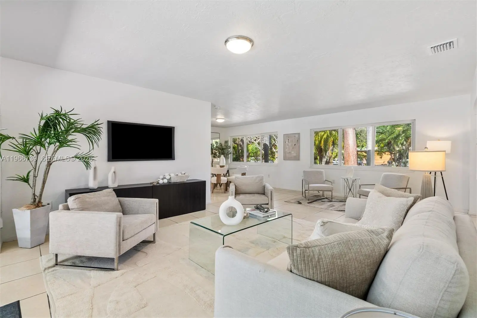 Photo of Listing #A11966739