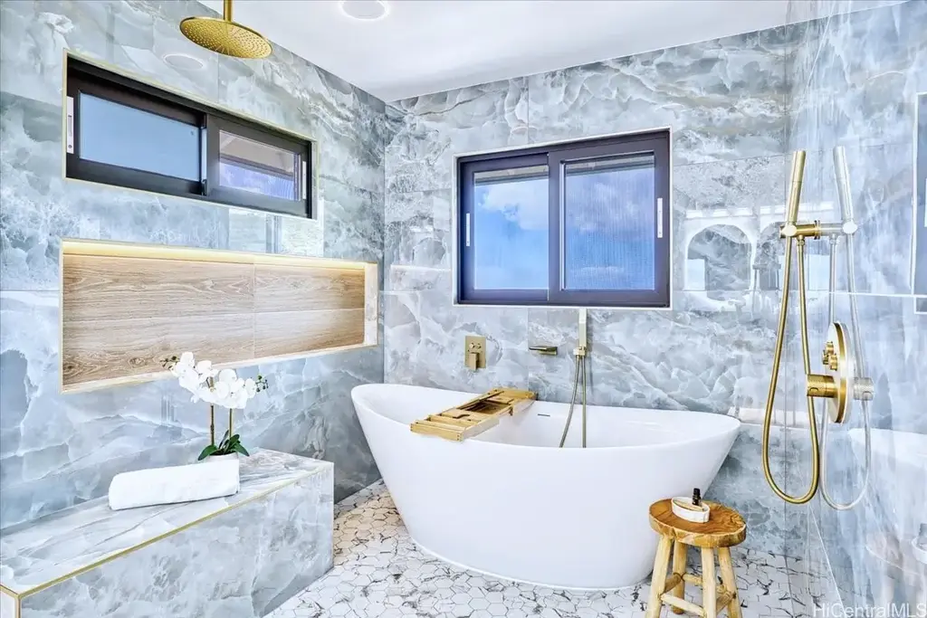 5333 Puahia Place, Honolulu