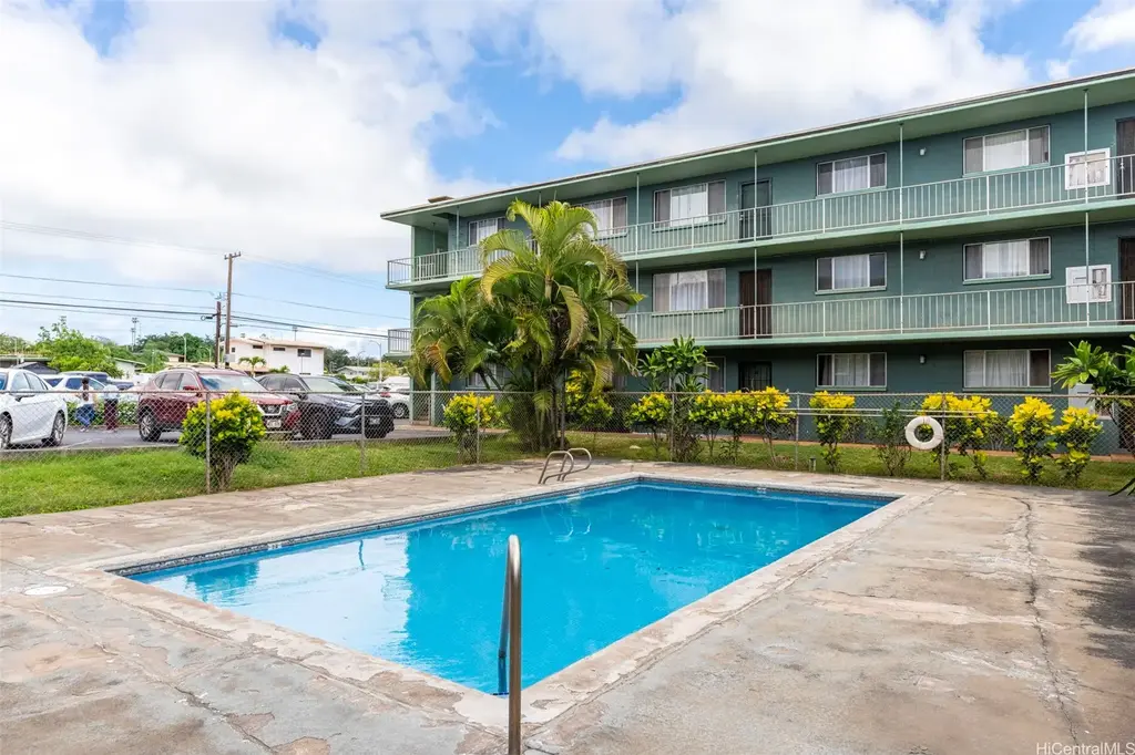 94-039 Waipahu Street # 305, Waipahu