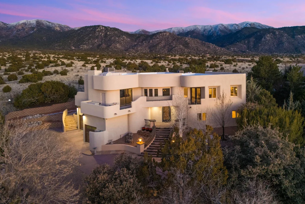 1446 Honeysuckle Drive Ne, Albuquerque