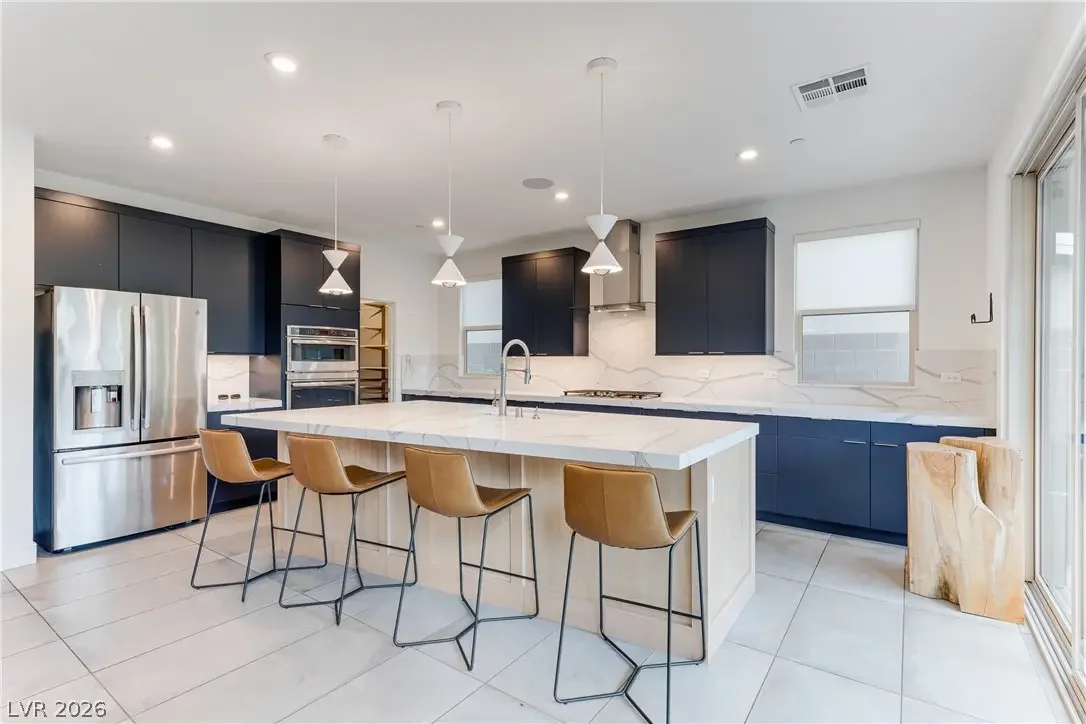 Photo of Listing #2757266